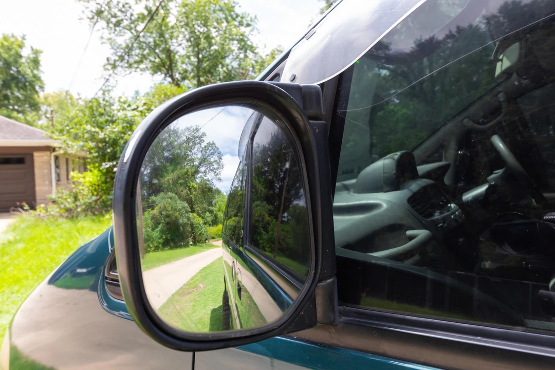 1994 Mitsubishi Delica 4th Gen - Image 14 of 31