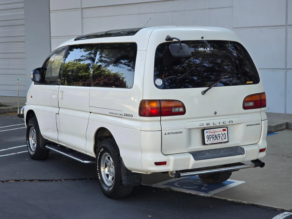 1994 Mitsubishi Delica 3rd Gen - Image 11 of 31