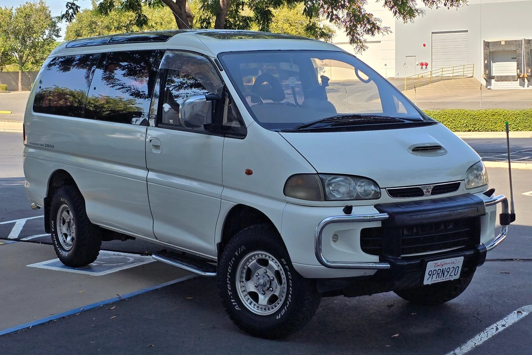 1994 Mitsubishi Delica 3rd Gen - Image 3 of 31