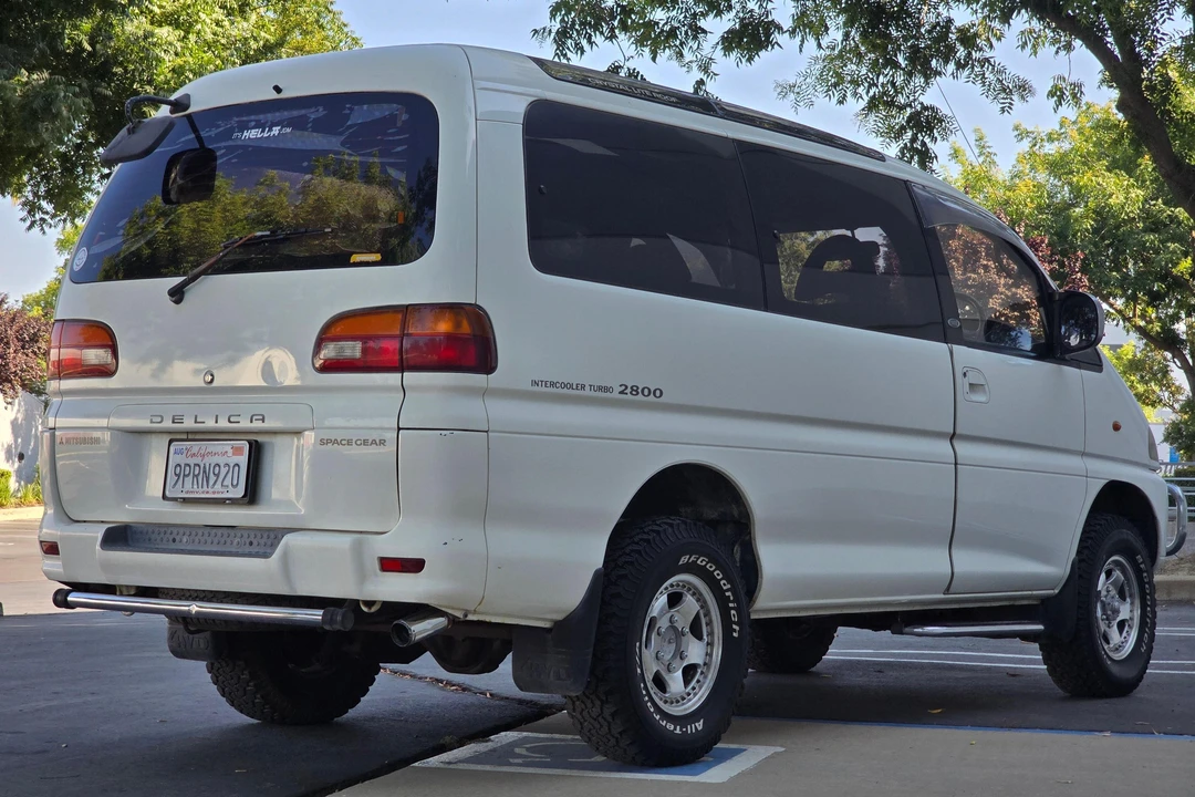 1994 Mitsubishi Delica 3rd Gen - Image 4 of 31