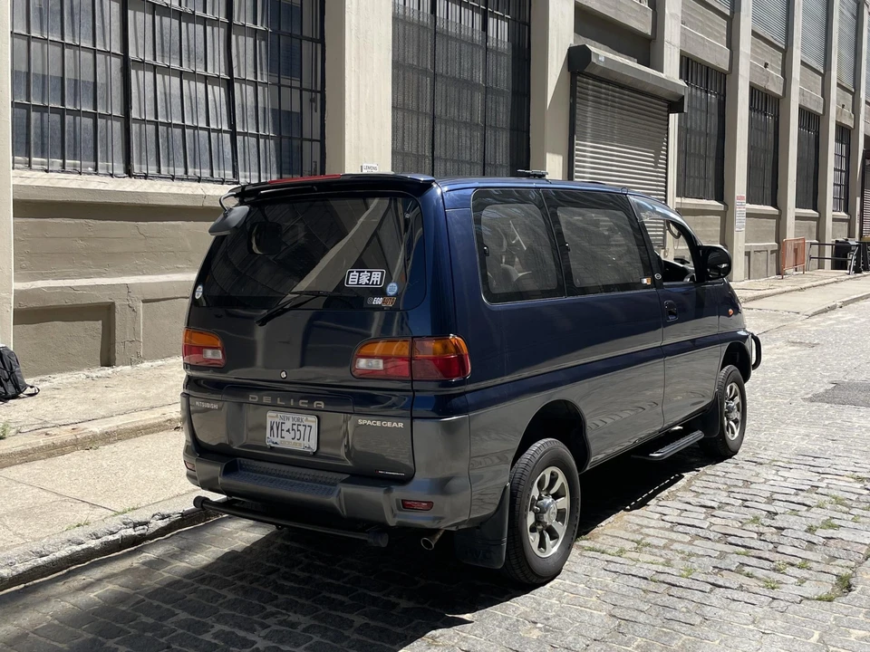 1994 Mitsubishi Delica 4th Gen - Image 7 of 31