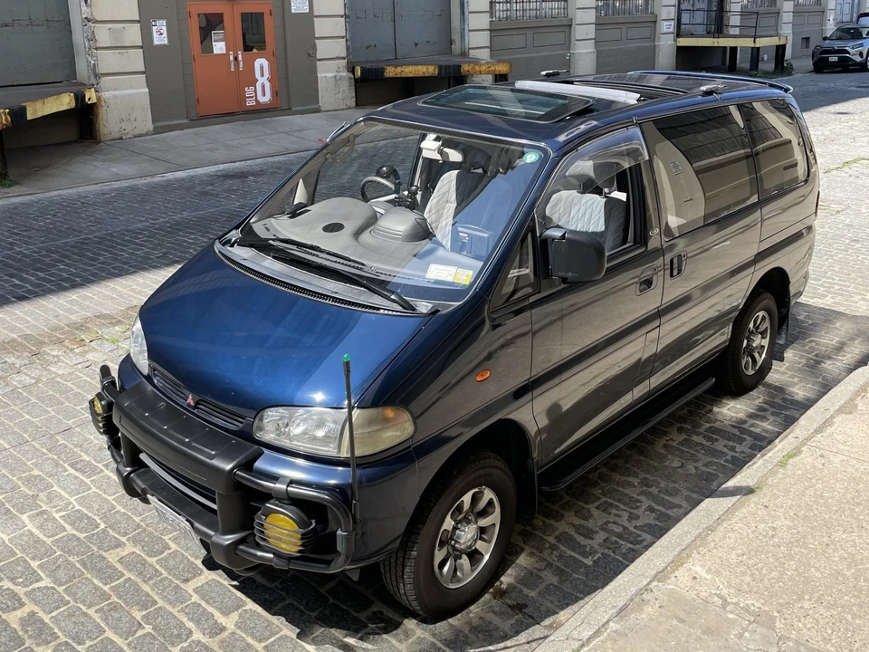 1994 Mitsubishi Delica 4th Gen - Image 3 of 31