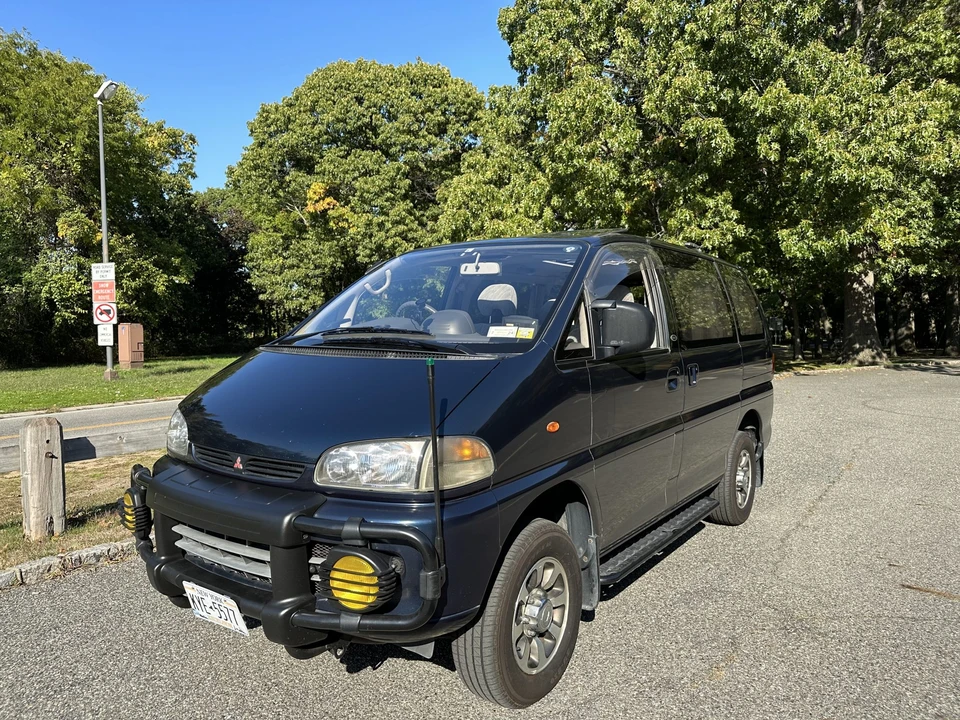 1994 Mitsubishi Delica 4th Gen - Image 9 of 31