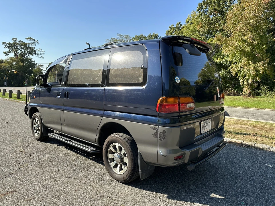 1994 Mitsubishi Delica 4th Gen - Image 14 of 31