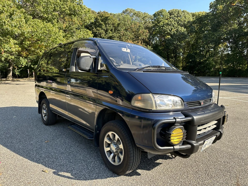1994 Mitsubishi Delica 4th Gen - Image 11 of 31