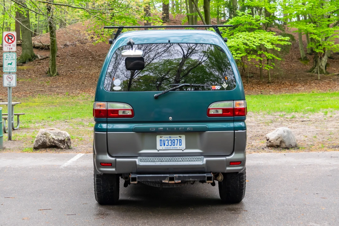 1994 Mitsubishi Delica 3rd Gen - Image 4 of 31