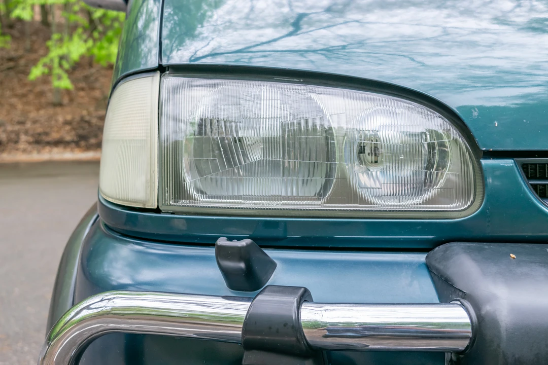 1994 Mitsubishi Delica 3rd Gen - Image 12 of 31