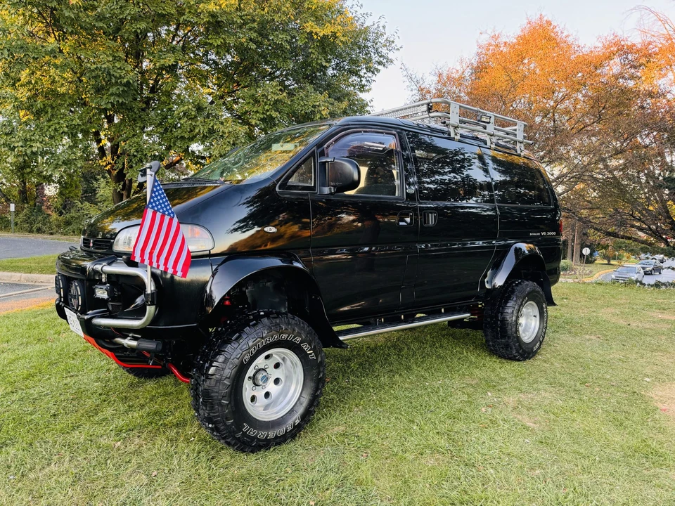 1994 Mitsubishi Delica 4th Gen - Image 2 of 31