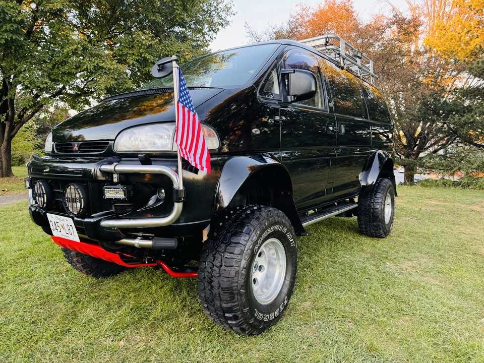 1994 Mitsubishi Delica 4th Gen - Image 5 of 31
