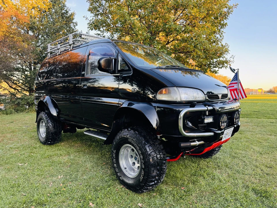 1994 Mitsubishi Delica 4th Gen - Image 16 of 31
