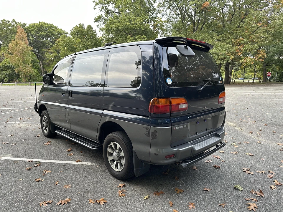 1994 Mitsubishi Delica 4th Gen - Image 12 of 31