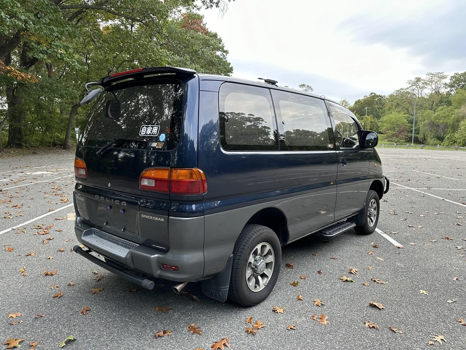 1994 Mitsubishi Delica 4th Gen - Image 15 of 31