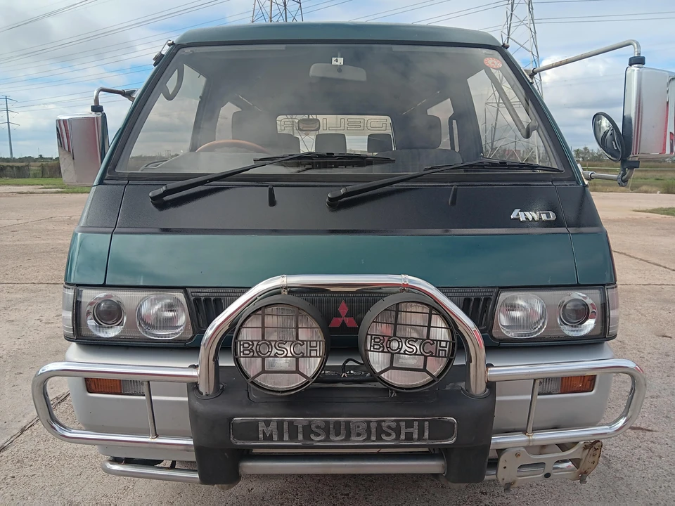 1994 Mitsubishi Delica 3rd Gen - Image 6 of 31