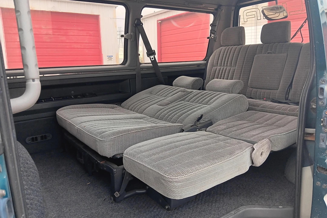 1994 Mitsubishi Delica 3rd Gen - Image 25 of 31