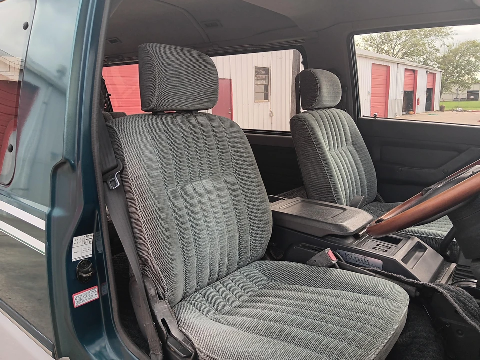 1994 Mitsubishi Delica 3rd Gen - Image 27 of 31