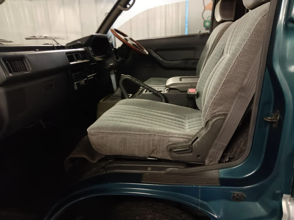 1994 Mitsubishi Delica 3rd Gen - Image 31 of 31