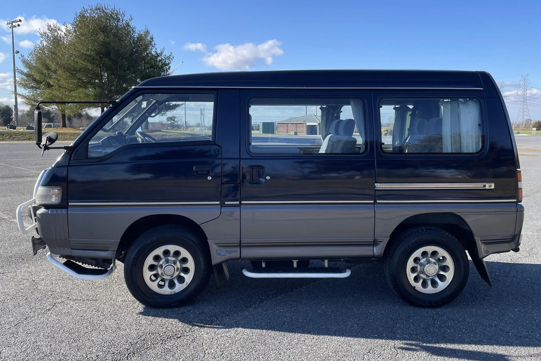 1994 Mitsubishi Delica 4th Gen - Image 3 of 5