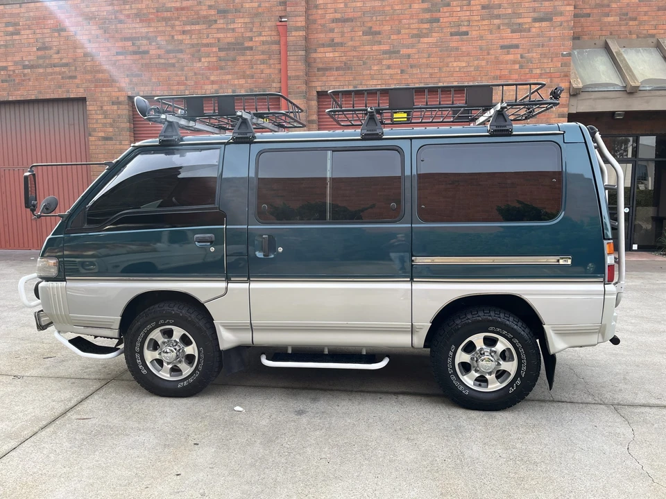 1994 Mitsubishi Delica 3rd Gen - Image 9 of 31