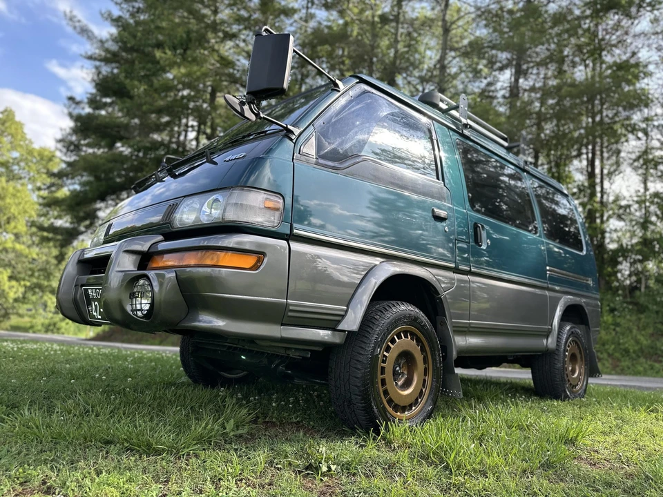 1994 Mitsubishi Delica 3rd Gen - Image 4 of 31