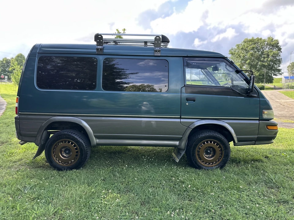 1994 Mitsubishi Delica 3rd Gen - Image 16 of 31