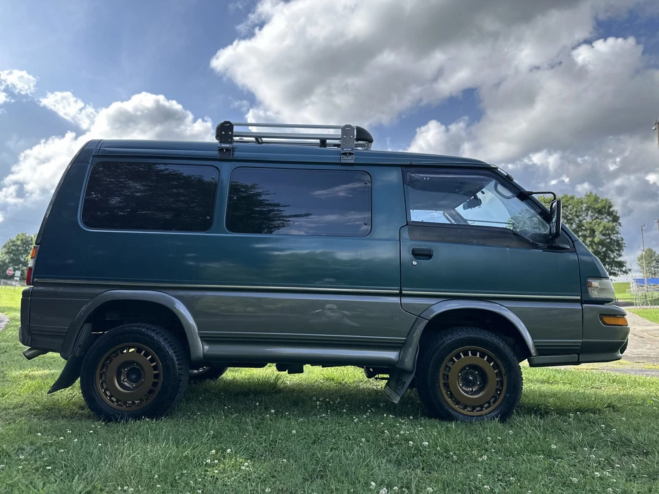 1994 Mitsubishi Delica 3rd Gen - Image 15 of 31