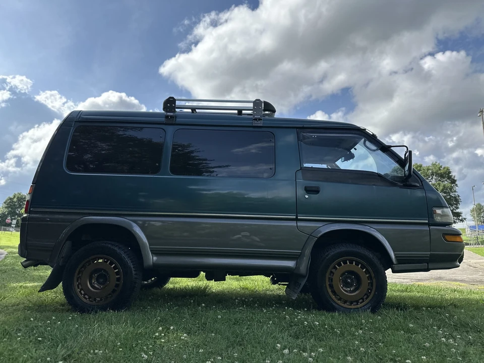 1994 Mitsubishi Delica 3rd Gen - Image 14 of 31