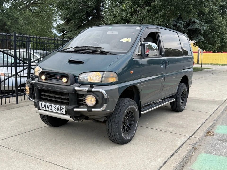 1994 Mitsubishi Delica 4th Gen - Image 3 of 21