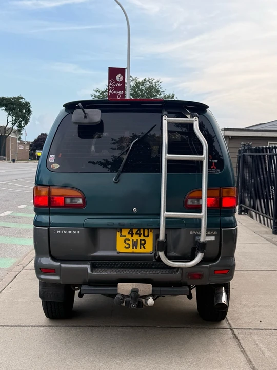 1994 Mitsubishi Delica 4th Gen - Image 8 of 21