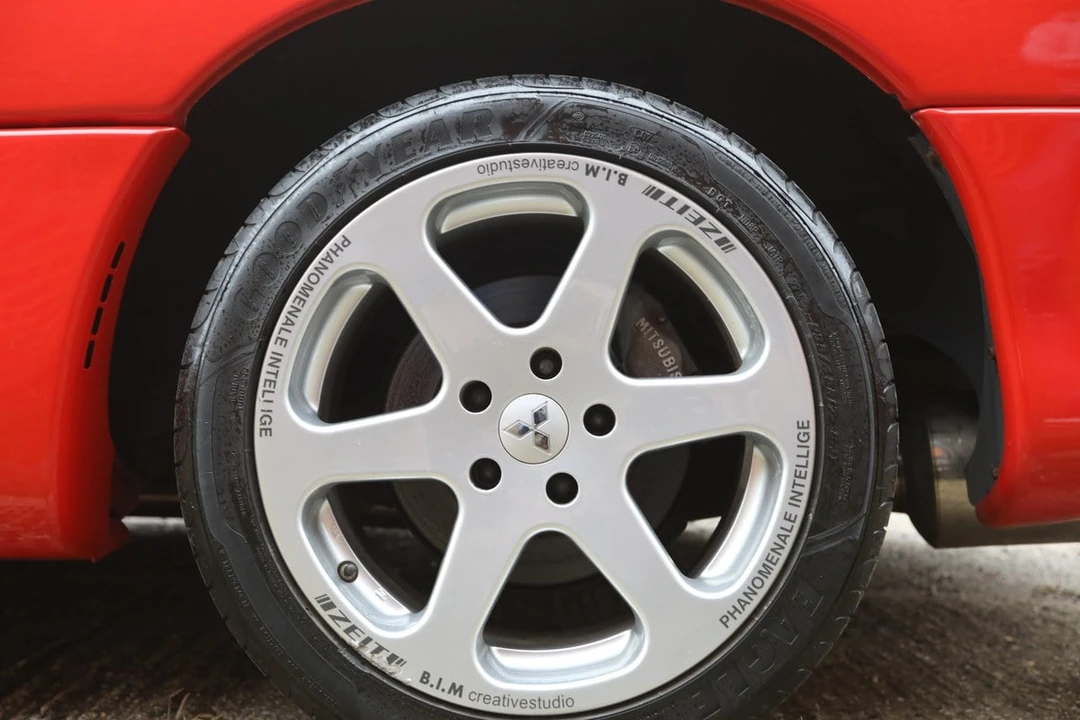 1994 Mitsubishi 3000GT Series 2 - Image 17 of 30