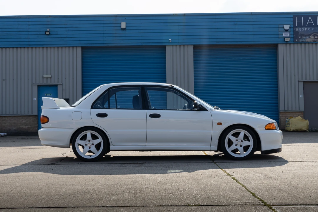 1994 Mitsubishi Lancer Evolution II 5th Gen - Image 4 of 31