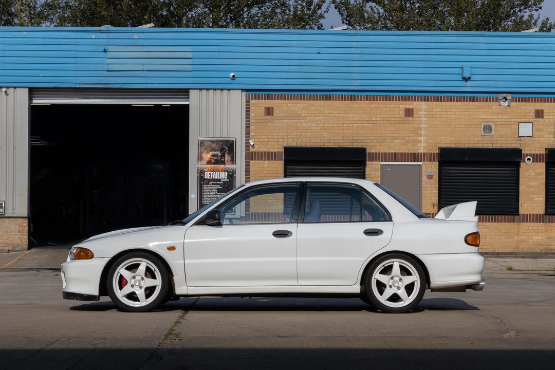 1994 Mitsubishi Lancer Evolution II 5th Gen - Image 8 of 31