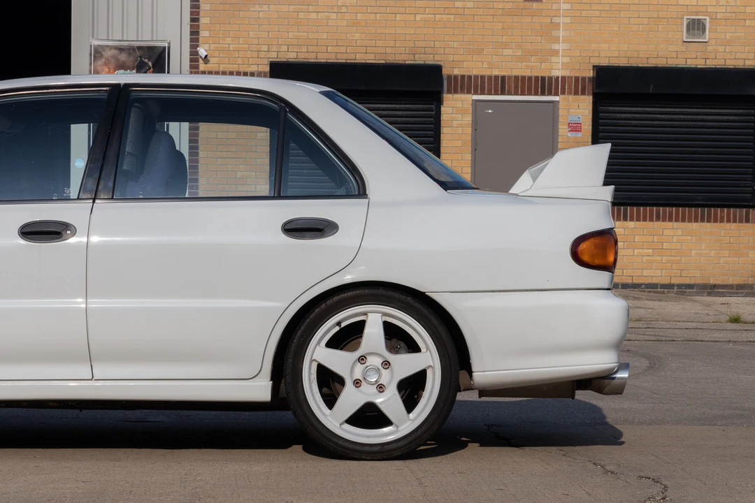 1994 Mitsubishi Lancer Evolution II 5th Gen - Image 21 of 31