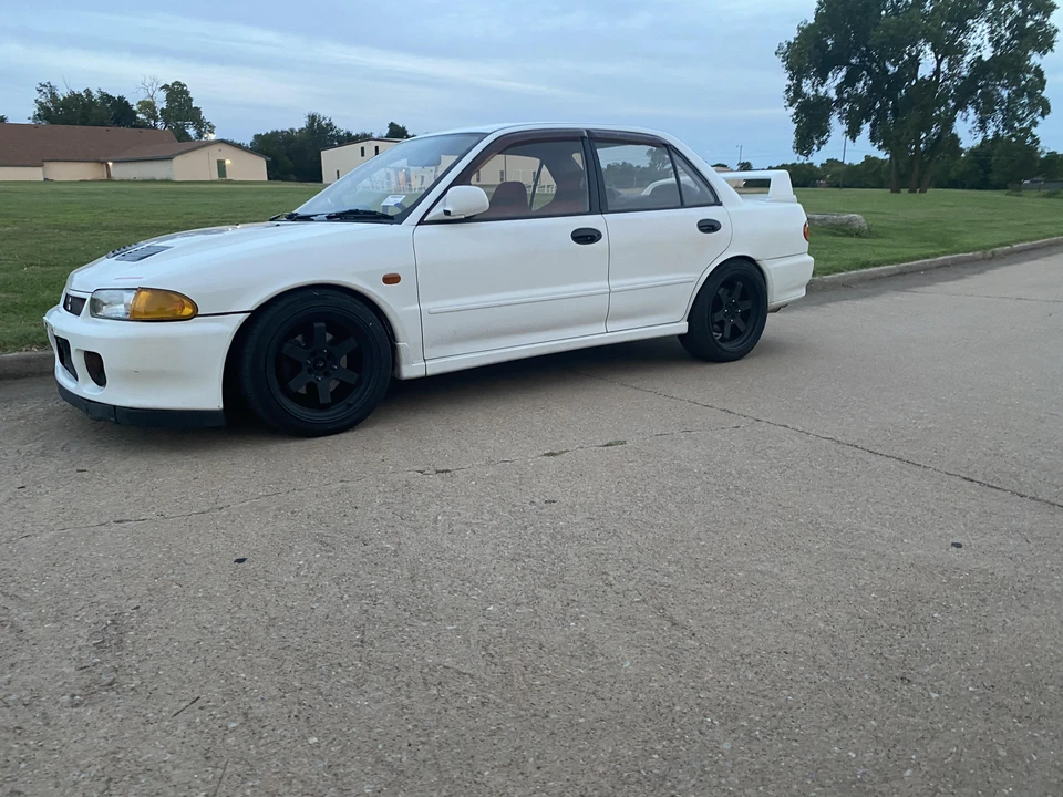 1994 Mitsubishi Lancer Evolution II 5th Gen - Image 15 of 27