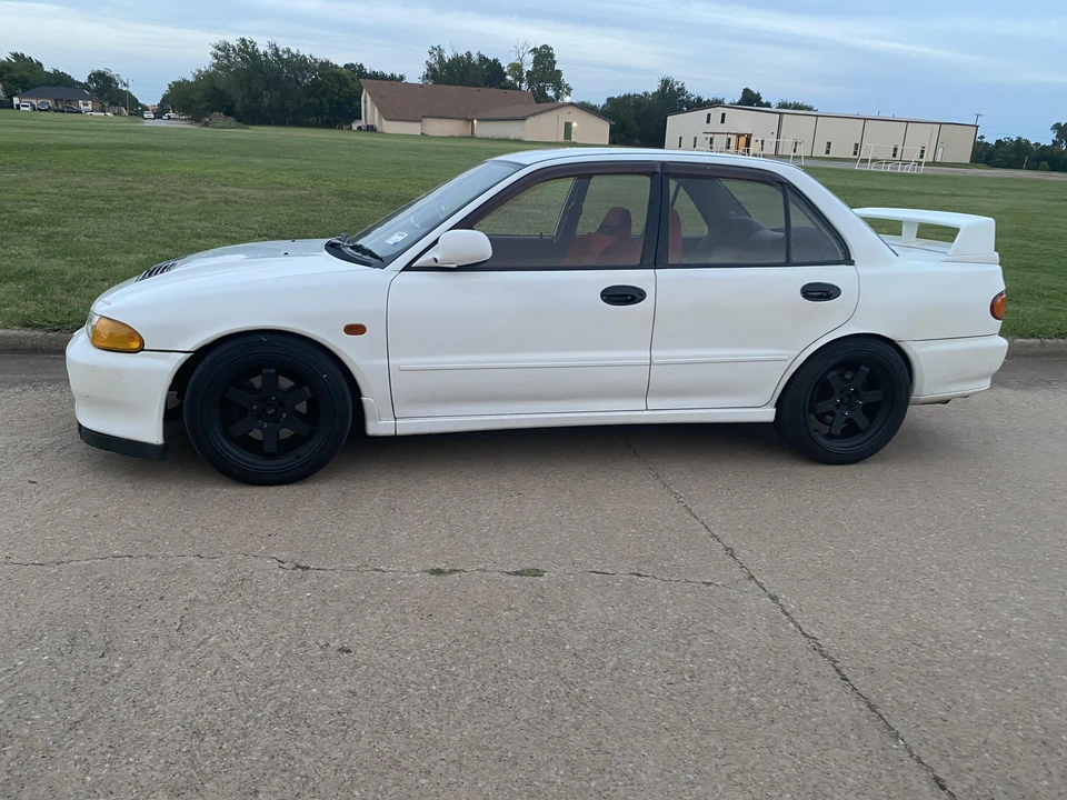 1994 Mitsubishi Lancer Evolution II 5th Gen - Image 18 of 27
