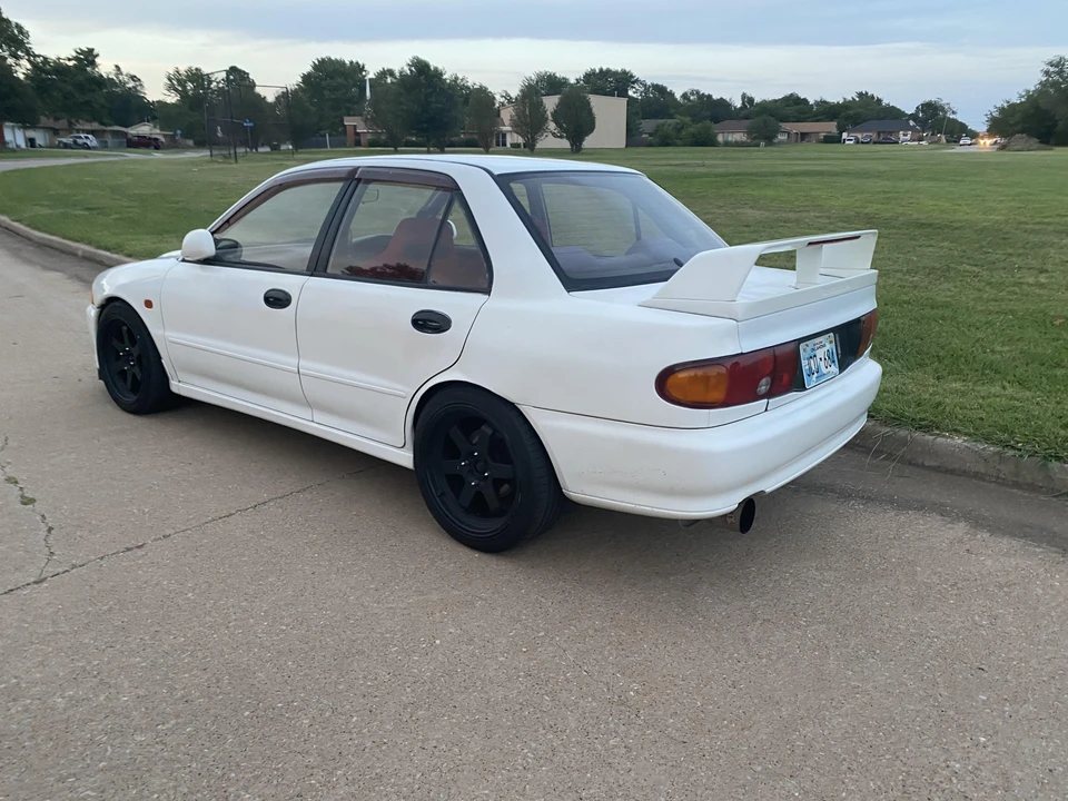 1994 Mitsubishi Lancer Evolution II 5th Gen - Image 24 of 27