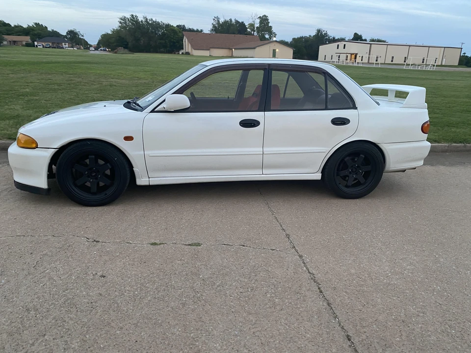 1994 Mitsubishi Lancer Evolution II 5th Gen - Image 19 of 27