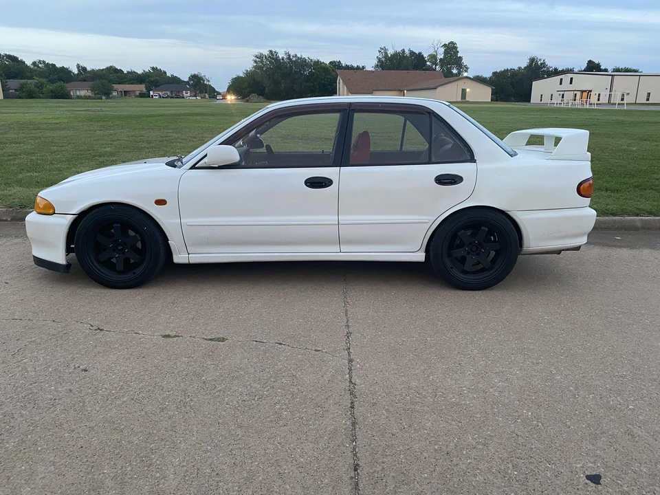 1994 Mitsubishi Lancer Evolution II 5th Gen - Image 21 of 27