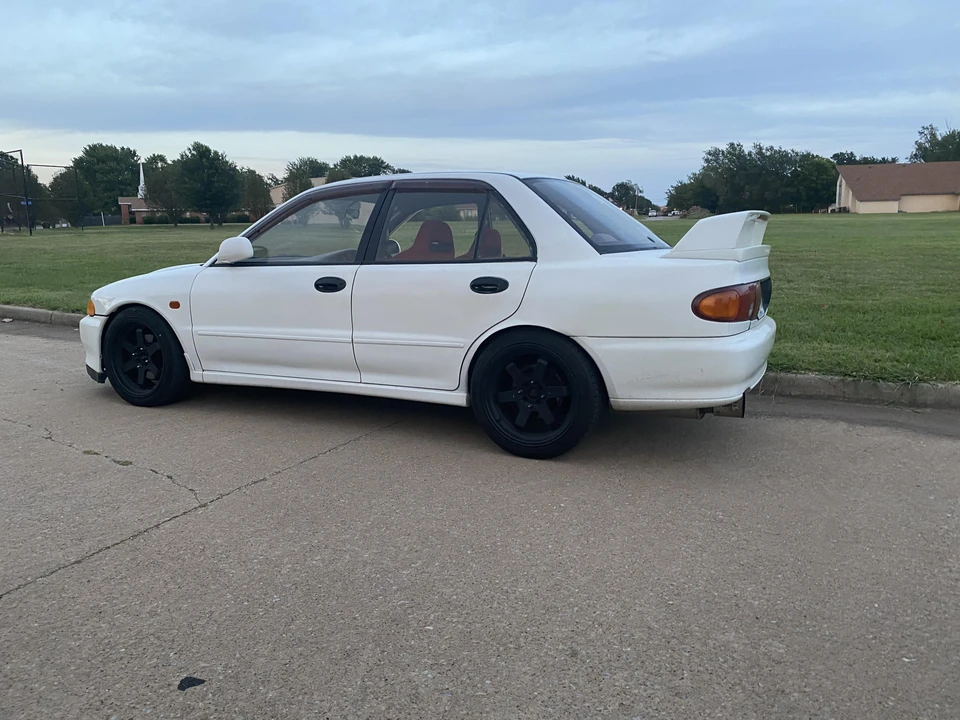 1994 Mitsubishi Lancer Evolution II 5th Gen - Image 23 of 27