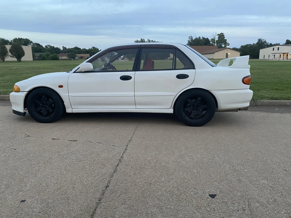 1994 Mitsubishi Lancer Evolution II 5th Gen - Image 20 of 27