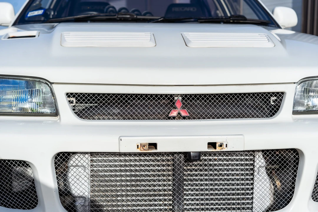 1994 Mitsubishi Lancer Evolution II 5th Gen - Image 13 of 31