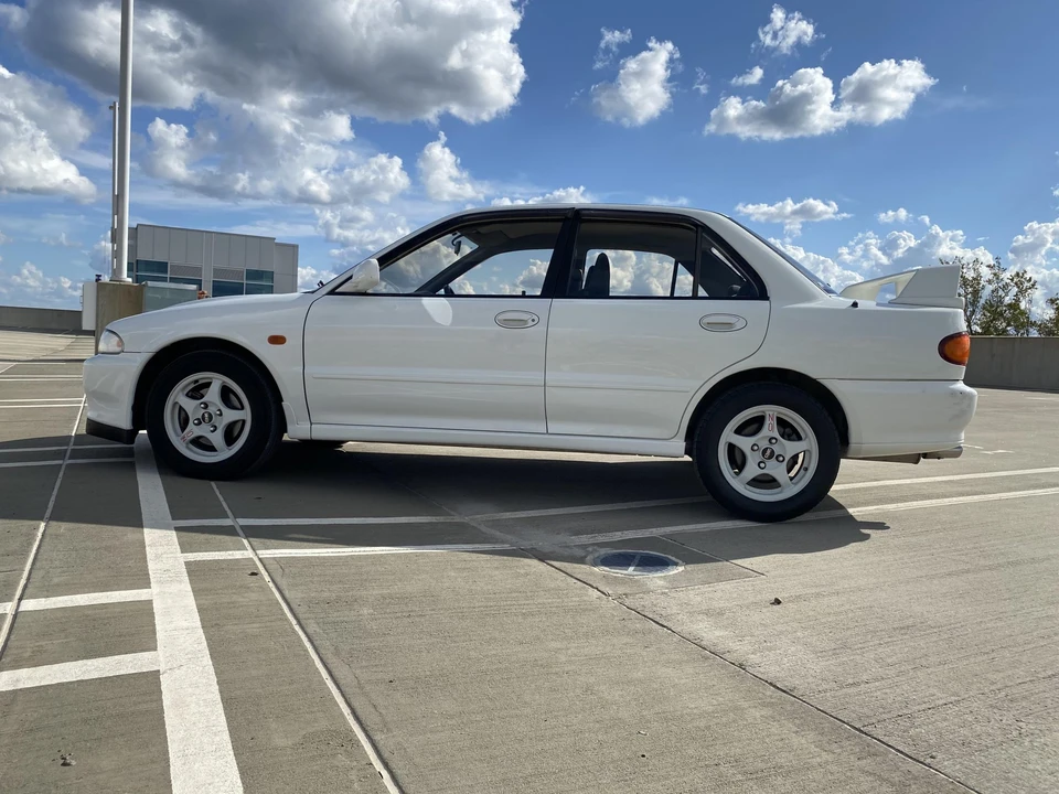 1994 Mitsubishi Lancer Evolution II 5th Gen - Image 8 of 31