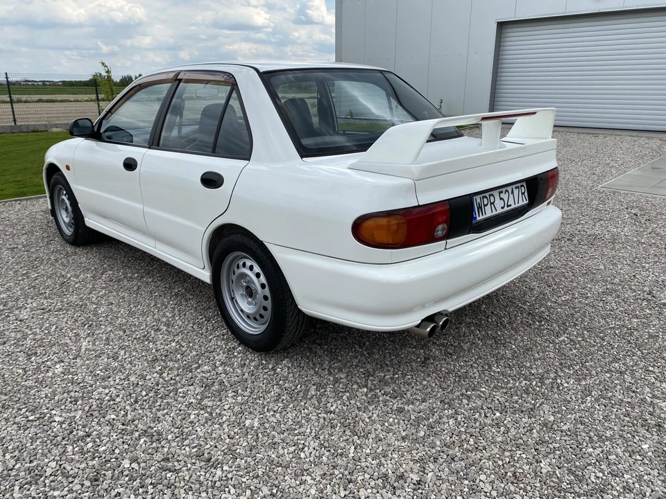 1994 Mitsubishi Lancer Evolution II 5th Gen - Image 6 of 31
