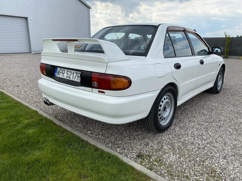 1994 Mitsubishi Lancer Evolution II 5th Gen - Image 4 of 31