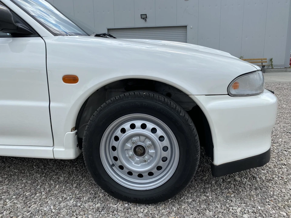 1994 Mitsubishi Lancer Evolution II 5th Gen - Image 18 of 31