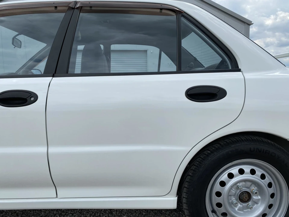 1994 Mitsubishi Lancer Evolution II 5th Gen - Image 21 of 31