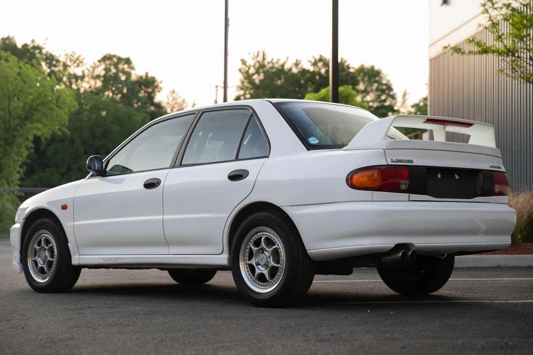 1994 Mitsubishi Lancer Evolution II 5th Gen - Image 4 of 31