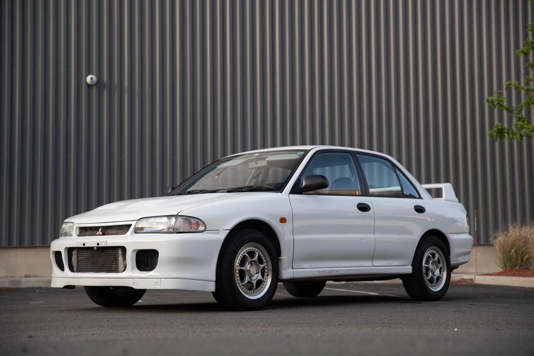 1994 Mitsubishi Lancer Evolution II 5th Gen - Image 11 of 31