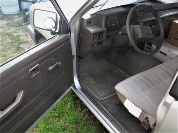 1994 Mitsubishi Triton 2nd Gen - Image 8 of 31