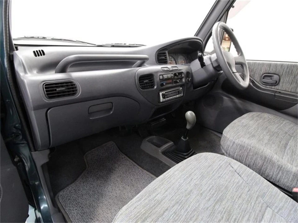 1994 Mitsubishi Toppo 2nd Gen - Image 16 of 31