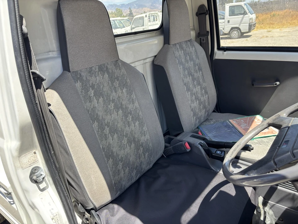 1994 Mitsubishi Minicab 6th Gen - Image 19 of 21